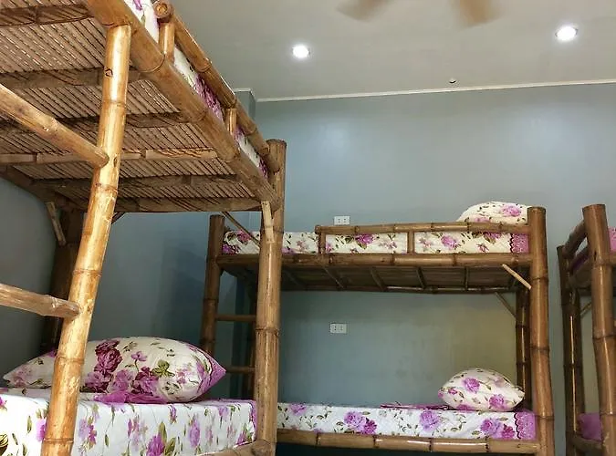 Lionfish Backpackers (adults Only)