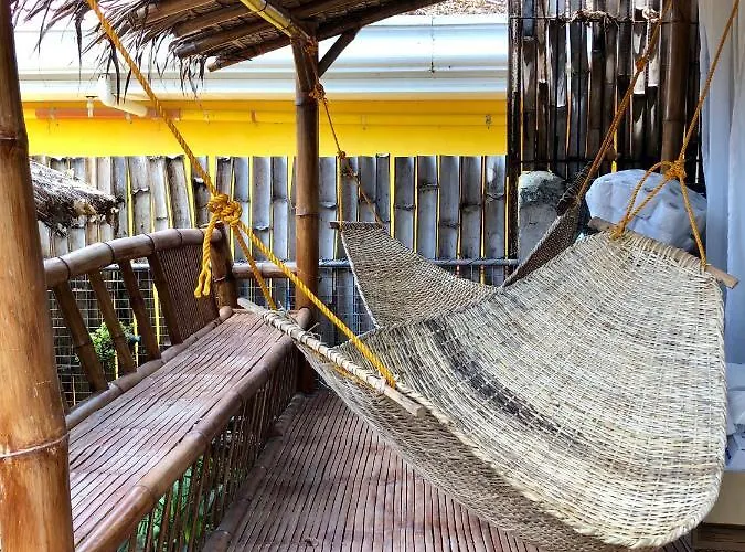 Lionfish Backpackers (adults Only) * Malapascua