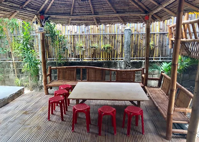 Lionfish Backpackers (adults Only) Hostel *