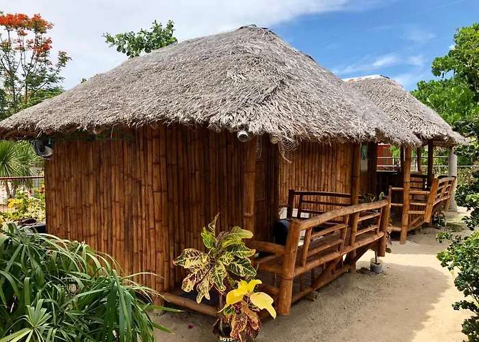 Lionfish Backpackers (adults Only) Hostel